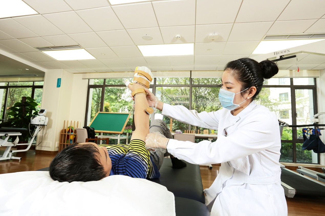 春節(jié)又遇“保姆荒”？養(yǎng)老機(jī)構(gòu)推出“短期保姆”服務(wù)解燃眉之急